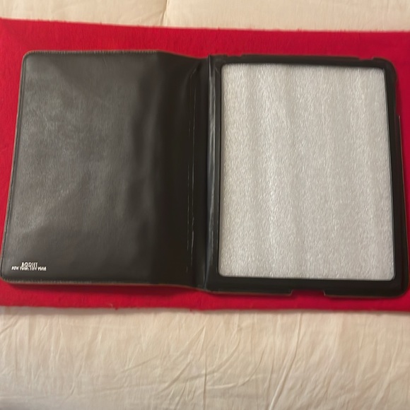 Bodhi Leather IPad Convertible Jacket- Pumpkin- 10 5/8x 8 1/2 x 1/2 - Picture 3 of 5